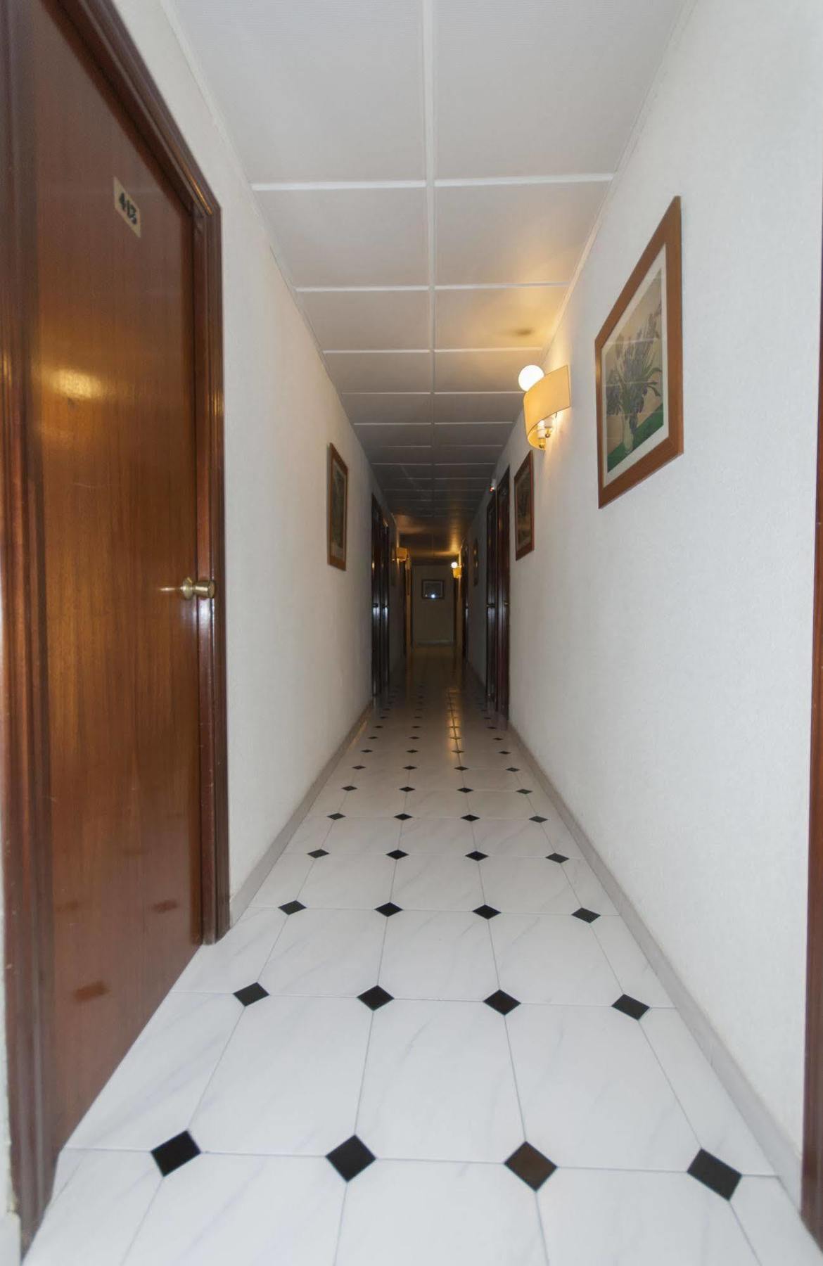 Hostal Goyma I San Fernando De Henares Exterior photo